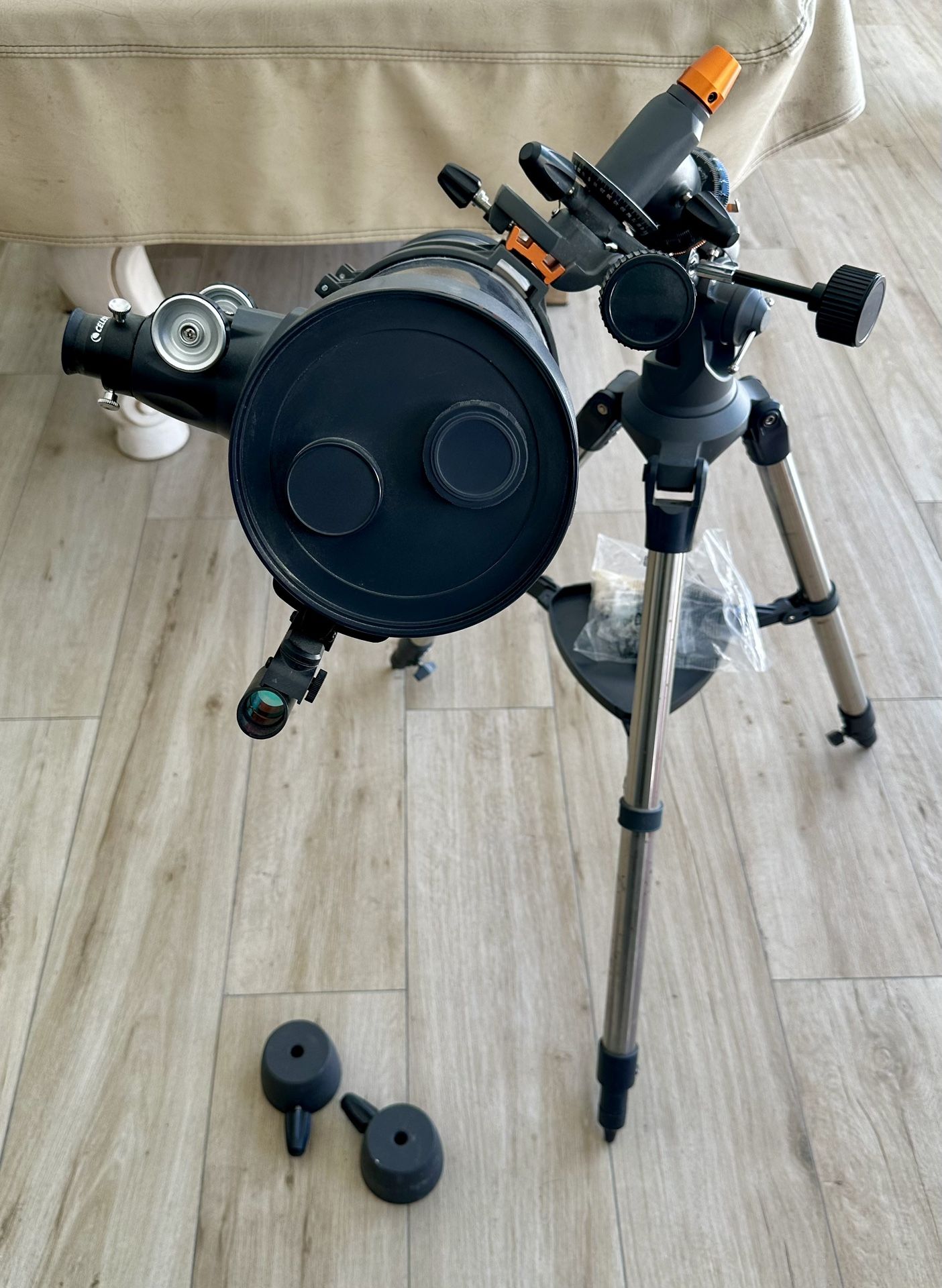 Celestron AstroMaster130 telescope 