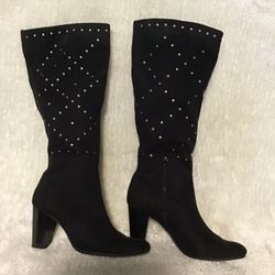 https://offerup.com/redirect/?o=YS5uYQ== Black Studded Faux Knee High Boots  Size 8m
