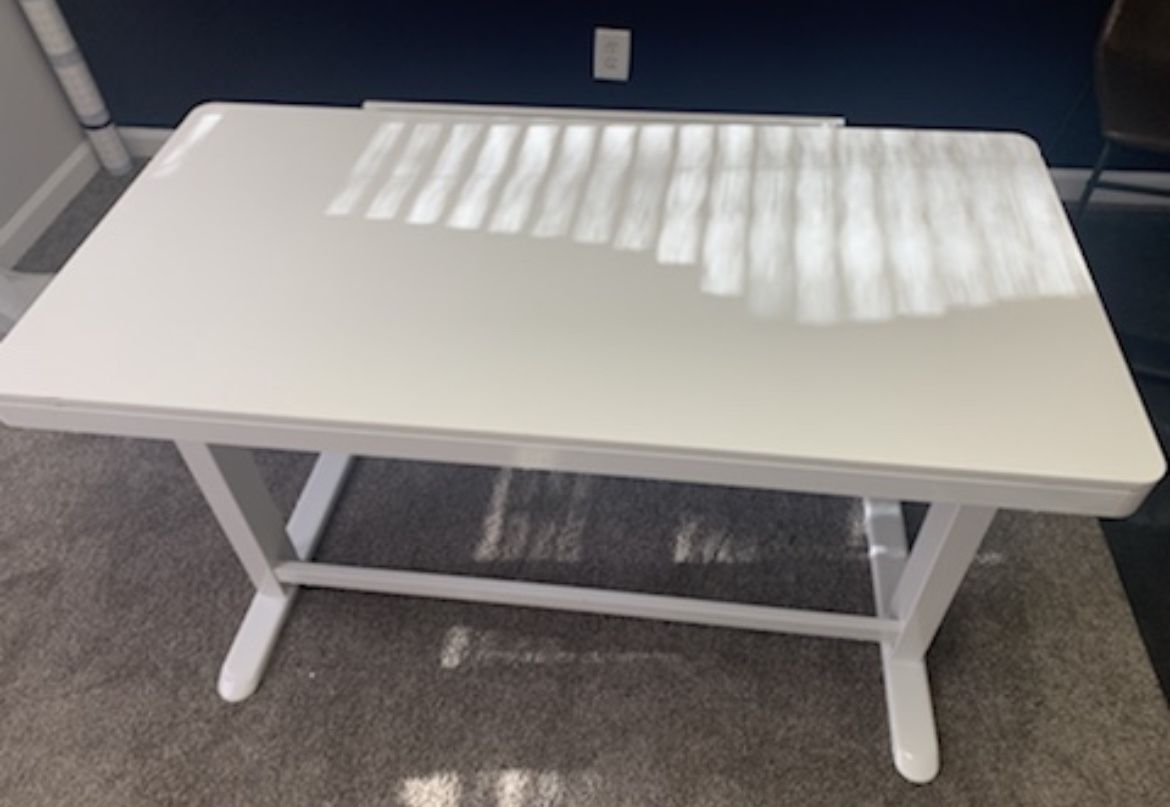 Electric Height Adjustable Desk
