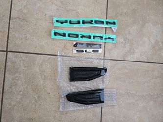 GMC YUKON EMBLEMS