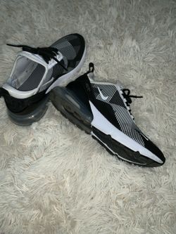 Nike 270 Shoes