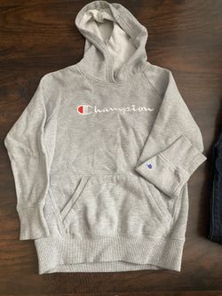 Boy champion sweater size M