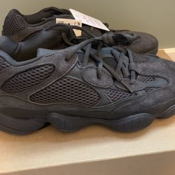 Yeezy 500 Utility Black $300