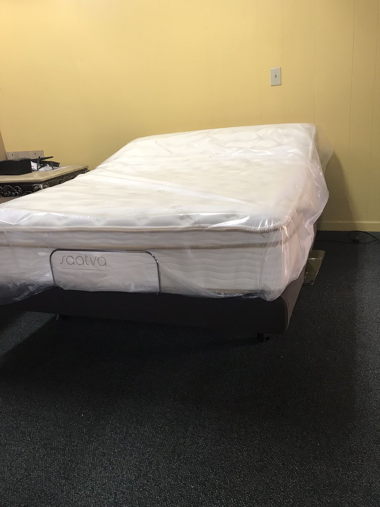 Brand New Queen Size Adjustable Bed With Mattress $799.financing Available No Credit Needed