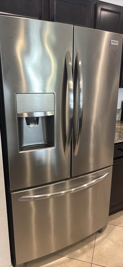 Frigidaire Gallery refrigerator in Kendall