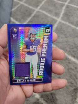 Dallas turner optic blue hyper phenom rookie prizm patch football card