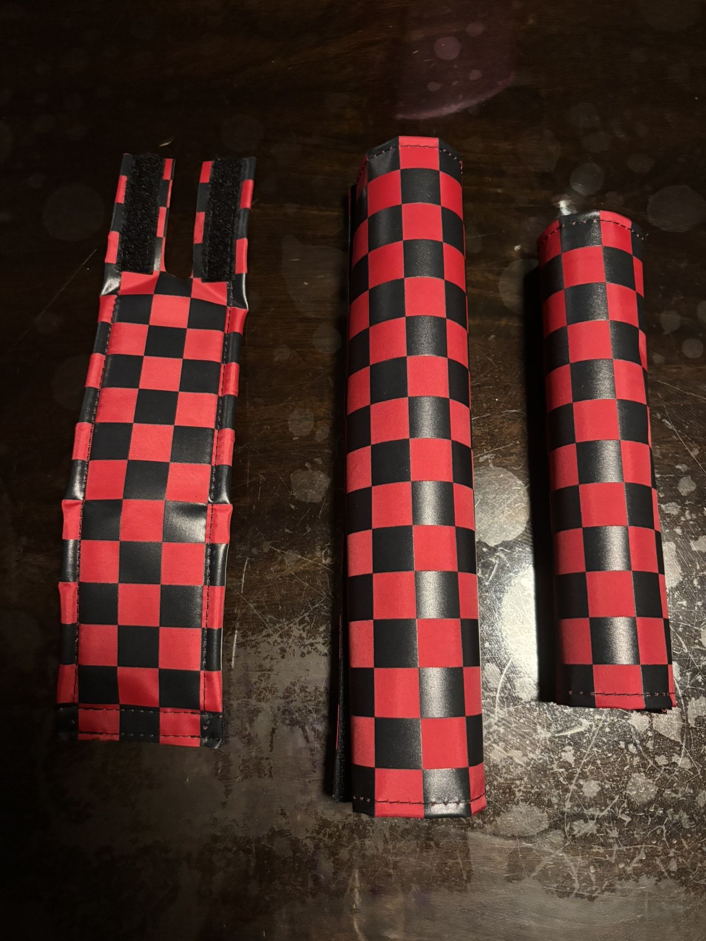 Flite Classic Checkers BMX Pad Set (Black/Red)
