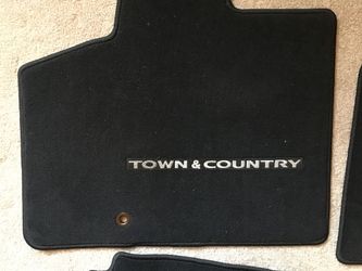 NOS 2008-9-10 Town & Country Caravan Floor Mat Set Front and back