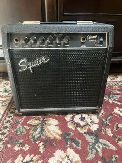Squier Champ 15G Guitar Amp