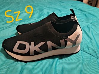 Sz 9 Dkny Women's Shoes