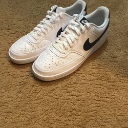 Nike Court Size 10.5
