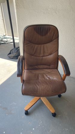 Mid century office executive leather chair