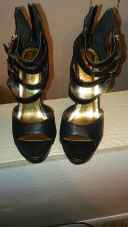 Black heels size 11