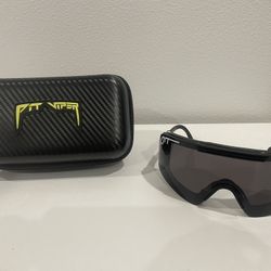 Put Viper Sunglasses/goggles 