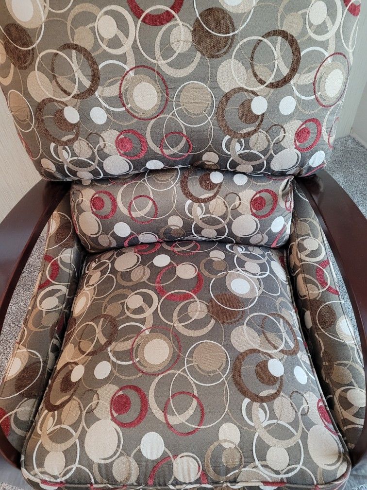Extremely Comfortable Like New Upholstered 3-Position Recliner Chair With Wood Trim Armrests And Legs *All Reasonable Offers Considered*