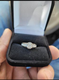 Womens Engagement Ring 1ct