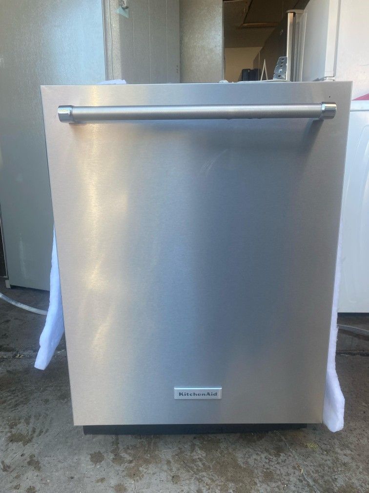 Dishwasher And Stove 