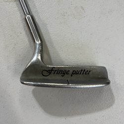 Fringe putter