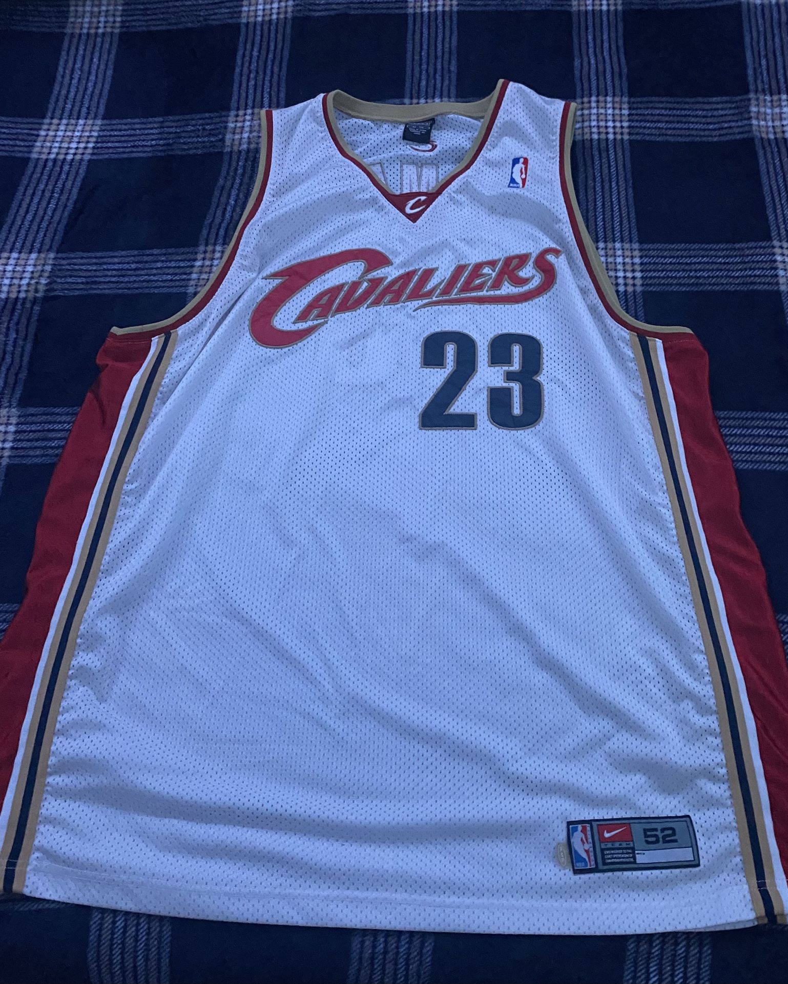 2000’s Vintage Cleveland Cavaliers LeBron James Jersey