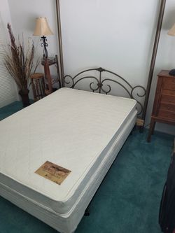Double/Full Silhouette Comfort Firm Mattress + Frame + My Pillow Pad