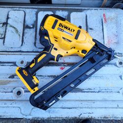 Dewalt 15ga nailer