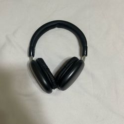 Black Headphones Bluetooth