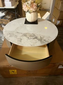 Round marble coffee table
