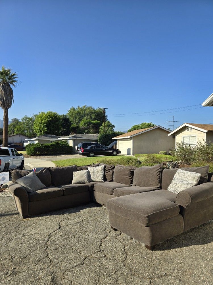 Delivery Available! Dark Gray Sectional Couch Sofa Chaise