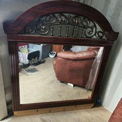 Dresser Mirror NEED GONE ASAP 