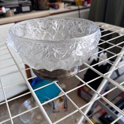 Glass dish