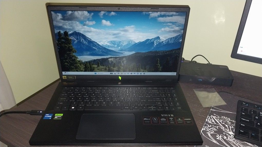 Acer Nitro V15 Gaming Laptop