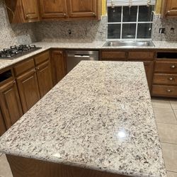 Granite Y Quartz  