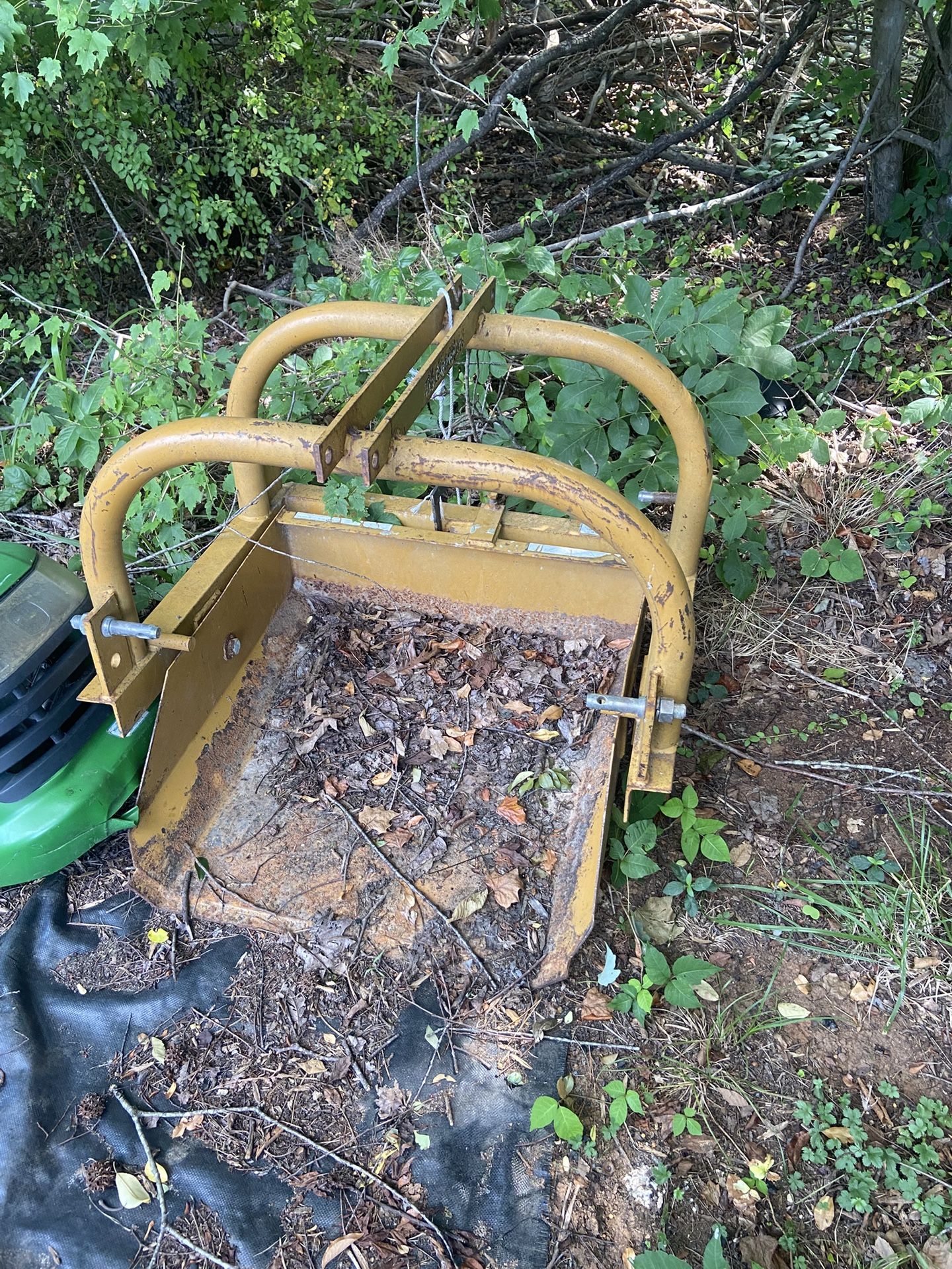 Line Bach Dirt Scoop