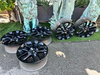 Jeep Wrangler JL 20” OEM Wheel/Rims