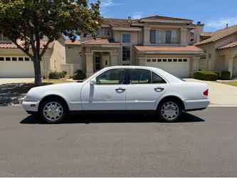 1999 Mercedes Benz E320