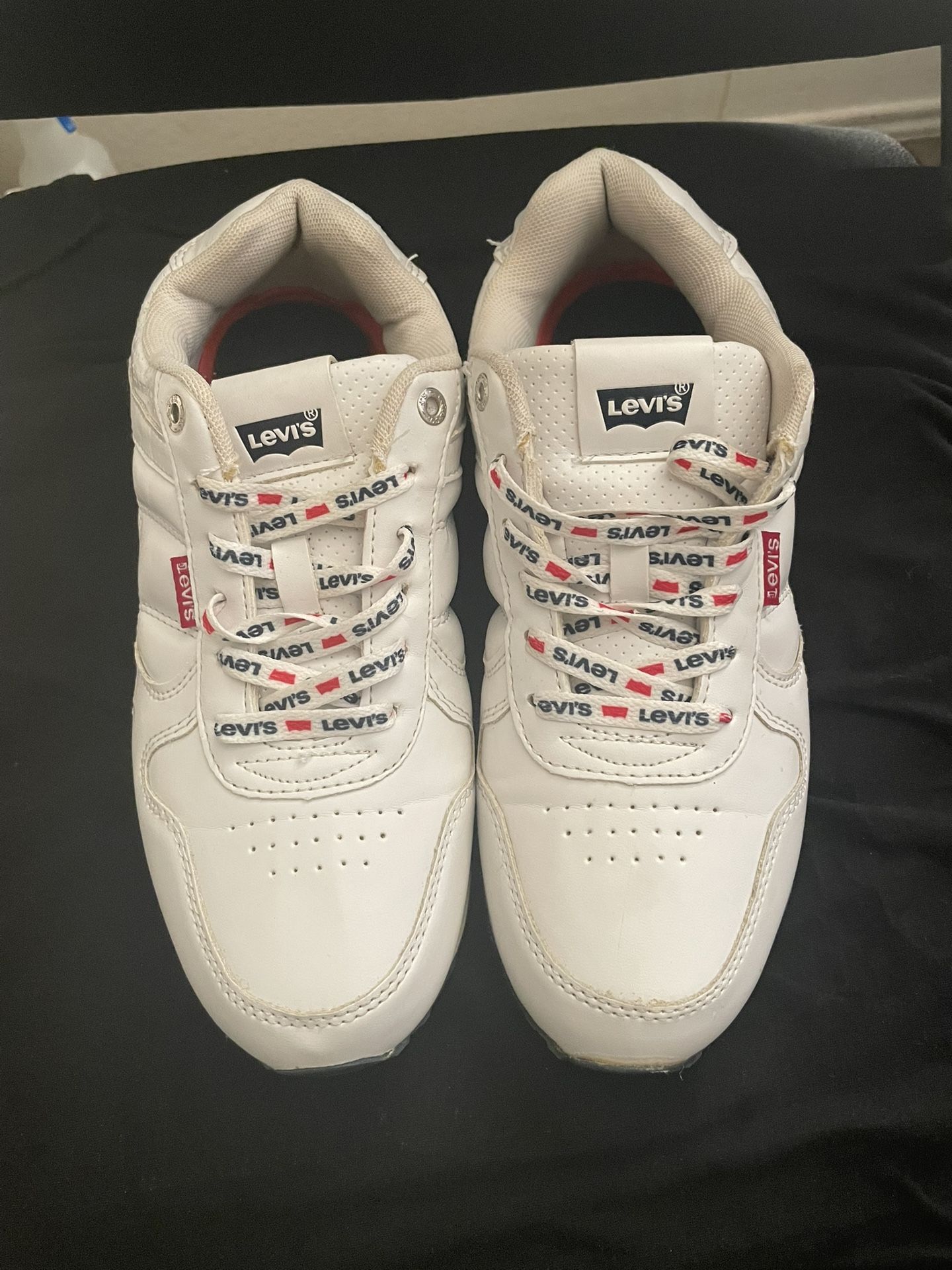 all White Levi Shoes With Levi Logo Shoestrings