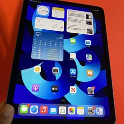 Apple IPad Air 5th Generation (10.9” Liquid Retina/ M1 chip / Latest Model) 64GB with Accessories (Apple pencil compatible)