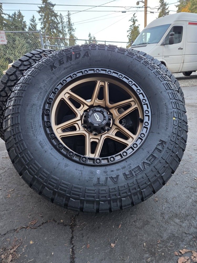 17" TRUX Style Chevy GMC Cadillac with Kenda All-terrain tires
