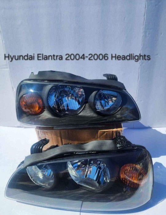 Hyundai Elantra 2004-2006 Headlights 
