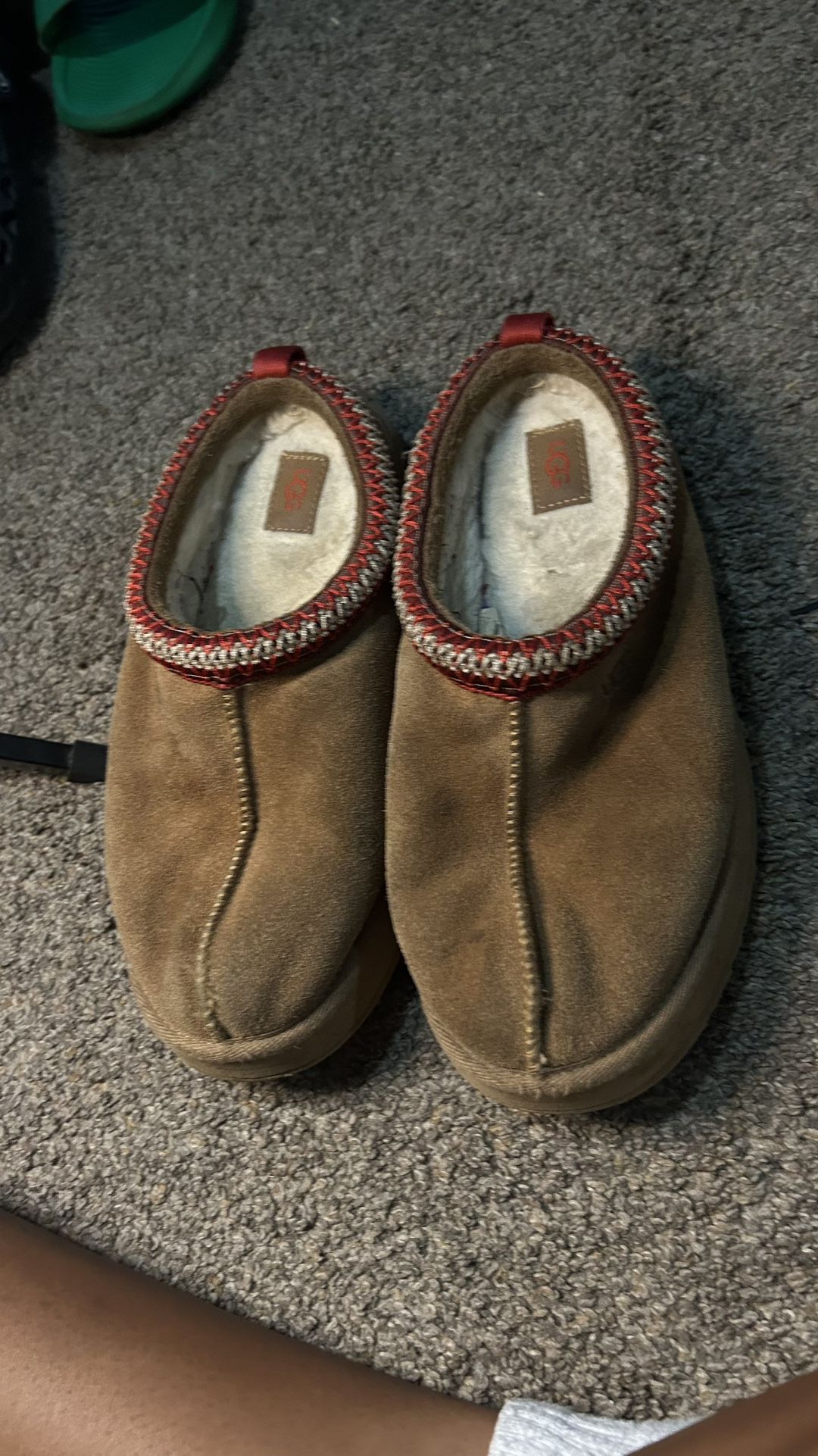 Women’s Uggs – Size 7.5– $25 (Quick Sale)