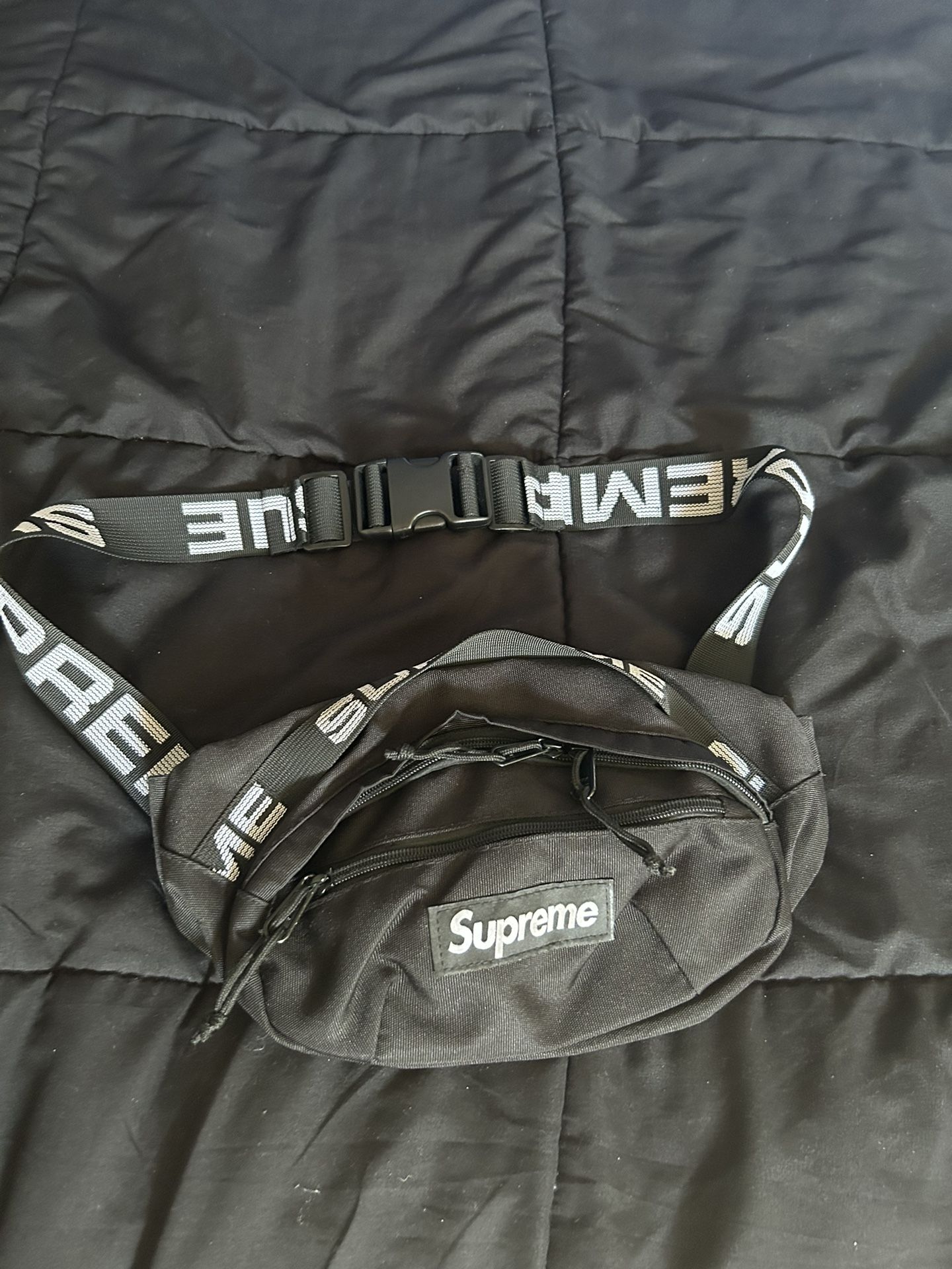 Supreme Fanny pack 