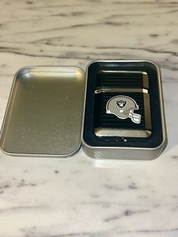 RAIDERS WINDPROOF REFILLABLE BUTANE LIGHTER NFL RAIDERS LIGHTER