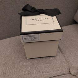 Jo Malone English Pear & Freesia Home Candle (200g / 7oz)