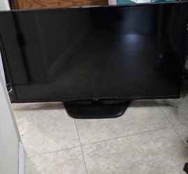 42 Inch LG tv