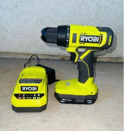 RYOBI 18V  Cordless Drill/Driver Kit with 1.5 Ah Battery and Charger New
