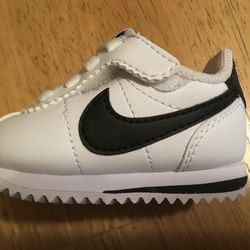 New Pair of Nike Kids Cortez Easy On 2C Sneakers - White and Black