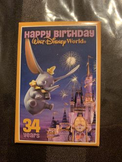 Disney World 2005 (34th Birthday) Cast Member Pin