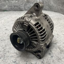 2003 Lexus ES300 Alternator Used/working