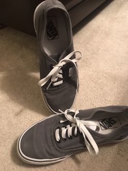 Vans - clean - men’s 6.5/women’s 8