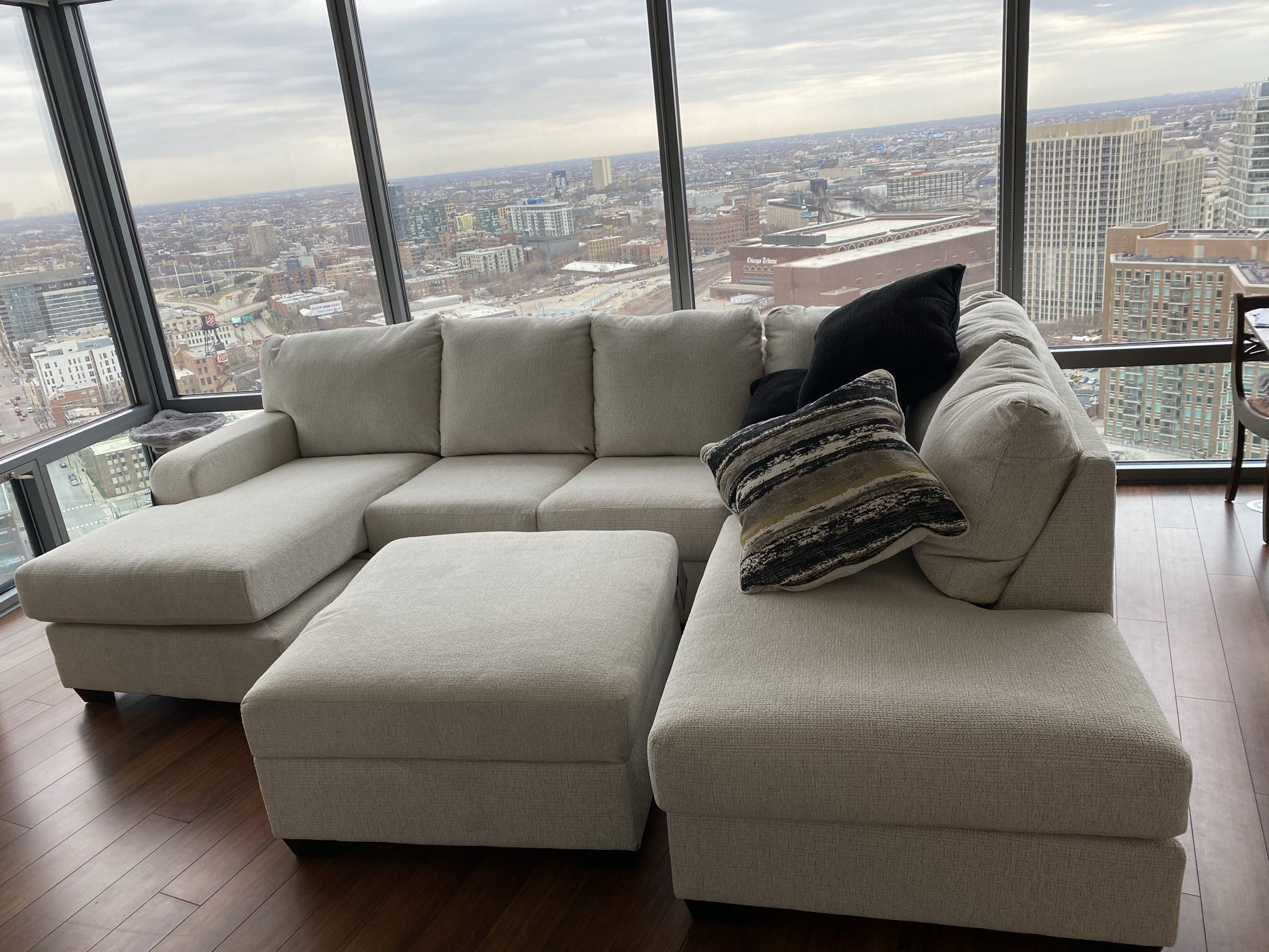 Cambri 2-Piece Sectional with Chaise and Ottoman